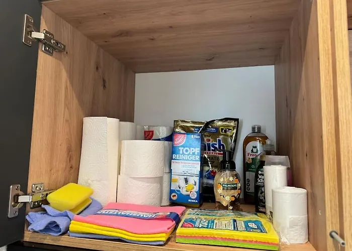 Apartamento 1,5-zimmer, Ausgestattet, 4 Pers, Souterrain, Self Check-in, Parkplatz, Netflix & Amazon Prime