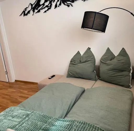 1,5-zimmer, Ausgestattet, 4 Pers, Souterrain, Self Check-in, Parkplatz, Netflix & Amazon Prime Apartamento Flintsbach