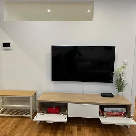 1,5-zimmer, Ausgestattet, 4 Pers, Souterrain Flintsbach