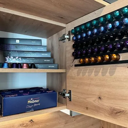 1,5-zimmer, Ausgestattet, 4 Pers, Souterrain, Self Check-in, Parkplatz, Netflix&amazon Prime Apartment *