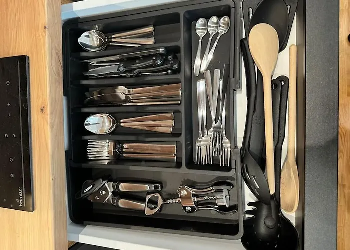 1,5-zimmer, Ausgestattet, 4 Pers, Souterrain, Self Check-in, Parkplatz, Netflix&amazon Prime