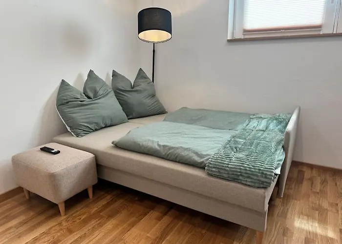 Apartment 1,5-zimmer, Ausgestattet, 4 Pers, Souterrain, Self Check-in, Parkplatz, Netflix&amazon Prime *